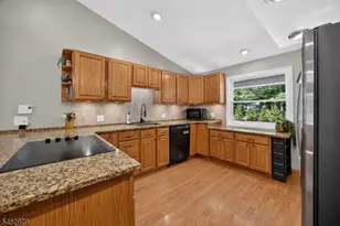 17 Birch Dr, Vernon Twp., NJ 07422 - Photo 4