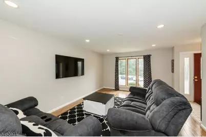244 Cheyenne Rd, Andover Township, NJ 07848 - Photo 6