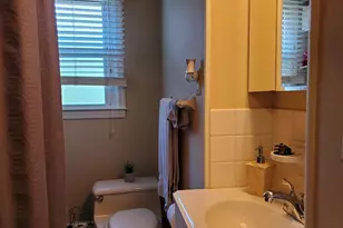 480 Parkway Dr, Clark Township, NJ 07066 - Photo 6