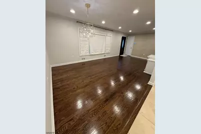 78 Mounthaven Dr, Livingston, NJ 07039 - Photo 2