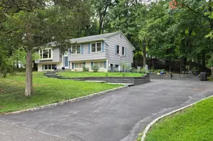 154 Hillside Ave, Bridgewater, NJ 08807 - Photo 2