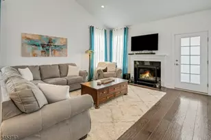49 Whitney Ave, Morris Plains, NJ 07950 - Photo 10