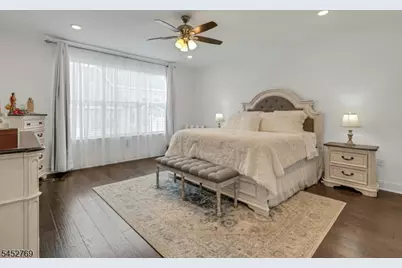 49 Whitney Ave, Morris Plains, NJ 07950 - Photo 14