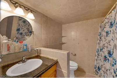 48 Doherty Dr, Clifton, NJ 07013 - Photo 24