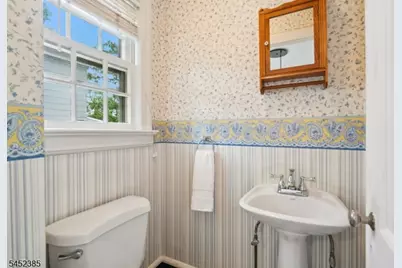 68 Linden Ave, Verona, NJ 07044 - Photo 22