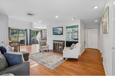 37 Cerone Ct, West Orange Township, NJ 07052 - Photo 2