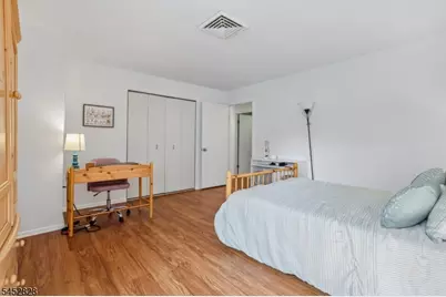 37 Cerone Ct, West Orange Township, NJ 07052 - Photo 18