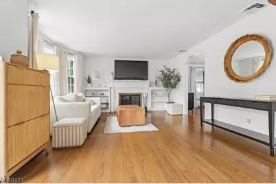 611 Brookside Pl, Cranford Township, NJ 07016 - Photo 6