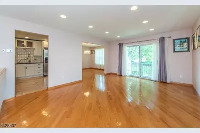 3 Jennifer Dr, East Hanover Township, NJ 07936 - Photo 6