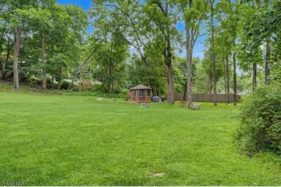 21 Shawnee Trl, Sparta Township, NJ 07871 - Photo 32