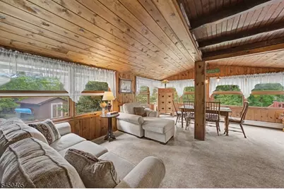 21 Shawnee Trl, Sparta Township, NJ 07871 - Photo 14