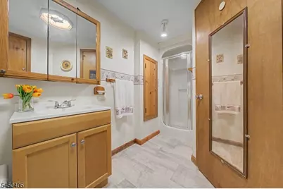 21 Shawnee Trl, Sparta Township, NJ 07871 - Photo 28