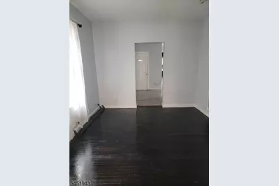 476 Laurel St, Orange, NJ 07050 - Photo 2