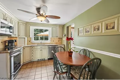 69 Newman Ave, Verona Twp., NJ 07044 - Photo 16
