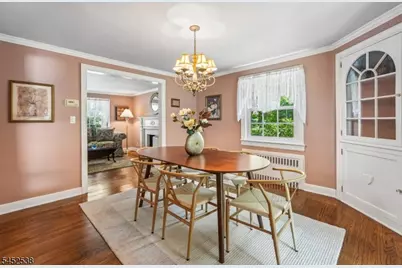 69 Newman Ave, Verona Twp., NJ 07044 - Photo 8