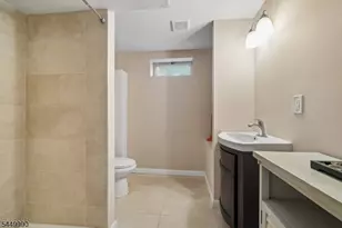 40 Carpenter Pl, Cranford Township, NJ 07016 - Photo 28