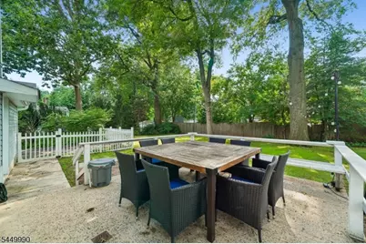 40 Carpenter Pl, Cranford Township, NJ 07016 - Photo 14