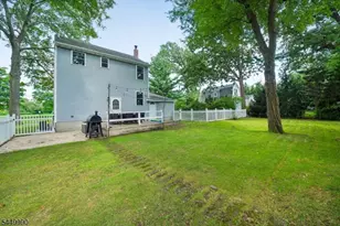 40 Carpenter Pl, Cranford Township, NJ 07016 - Photo 12