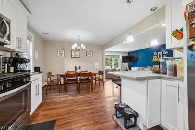 40 Carpenter Pl, Cranford Township, NJ 07016 - Photo 4