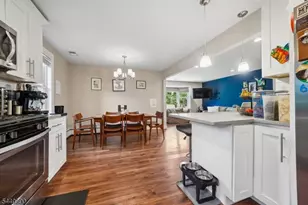 40 Carpenter Pl, Cranford Township, NJ 07016 - Photo 4