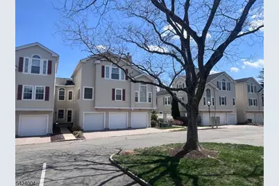 66 Witherspoon Ct, Morris Township, NJ 07960 - Photo 2
