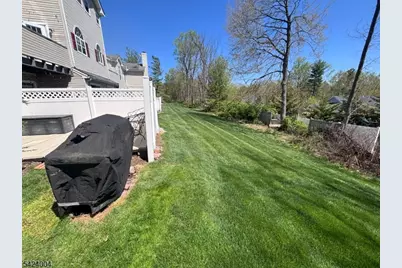 66 Witherspoon Ct, Morris Township, NJ 07960 - Photo 4