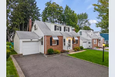 102 Sherwood St, Clifton, NJ 07013 - Photo 2