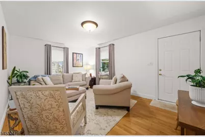 102 Sherwood St, Clifton, NJ 07013 - Photo 4