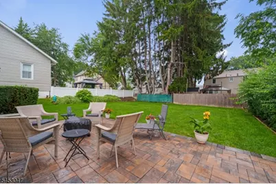102 Sherwood St, Clifton, NJ 07013 - Photo 18