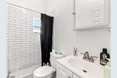 132 4th St, Elizabeth, NJ 07206 - Photo 22
