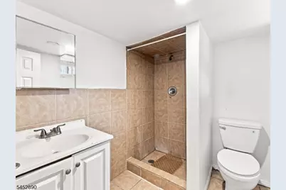 132 4th St, Elizabeth, NJ 07206 - Photo 12