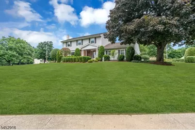 9 Rose Ct, Roxbury Township, NJ 07836 - Photo 6