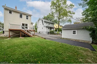 58 Yantecaw Ave, Bloomfield, NJ 07003 - Photo 32