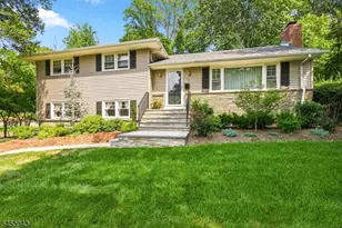 23 Evergreen Dr, Berkeley Heights Township, NJ 07922 - Photo 1