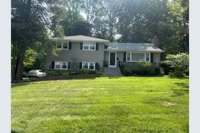 23 Evergreen Dr, Berkeley Heights Township, NJ 07922 - Photo 2