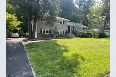 23 Evergreen Dr, Berkeley Heights Township, NJ 07922 - Photo 4