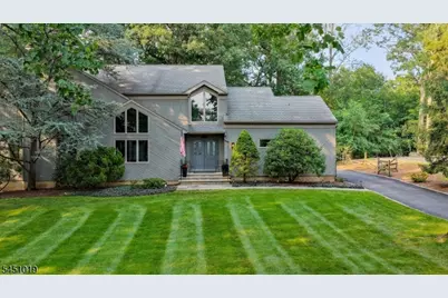 8 Cayuga Way, Bernards Township, NJ 07920 - Photo 2