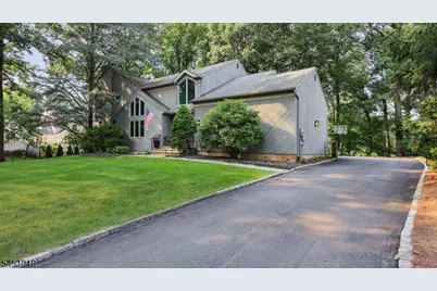 8 Cayuga Way, Bernards Township, NJ 07920 - Photo 4