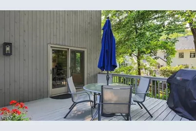 8 Cayuga Way, Bernards Township, NJ 07920 - Photo 20