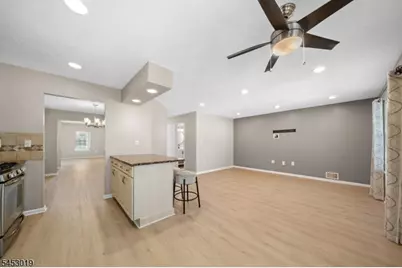 43 Sapphire Ln, Franklin Township, NJ 08823 - Photo 6