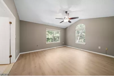 43 Sapphire Ln, Franklin Township, NJ 08823 - Photo 12