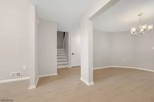 43 Sapphire Ln, Franklin Township, NJ 08823 - Photo 18