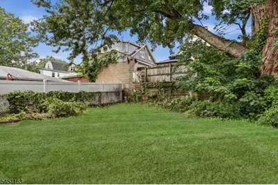407 Chadwick Ave, Newark, NJ 07112 - Photo 40