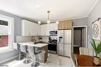 407 Chadwick Ave, Newark, NJ 07112 - Photo 4