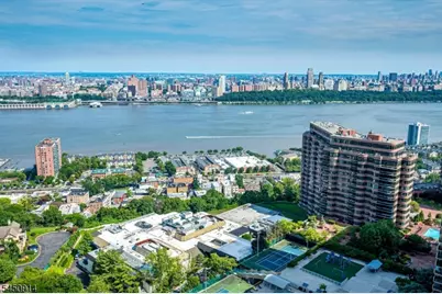 300 Winston Dr-C2912, Cliffside Park, NJ 07010 - Photo 28