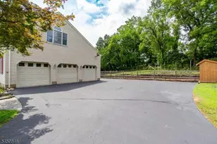 7 Tahoe Ct, Clinton Township, NJ 08809 - Photo 6