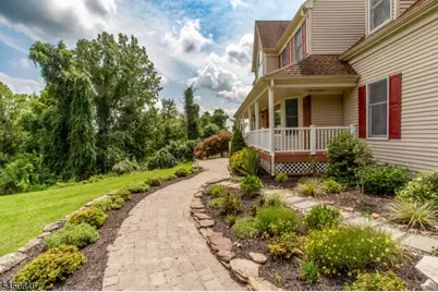 7 Tahoe Ct, Clinton Township, NJ 08809 - Photo 4