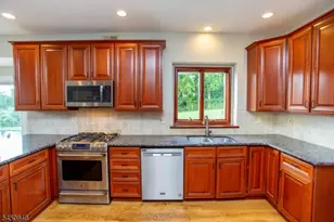 7 Tahoe Ct, Clinton Township, NJ 08809 - Photo 18