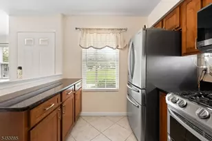 2501 Vroom Dr, Bridgewater, NJ 08807 - Photo 10