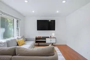 77 Deborah Ct, Plainfield City, NJ 07062 - Photo 6